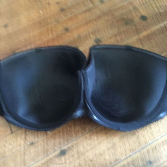 Torrid 42D black strapless bra - Picture 2 of 3